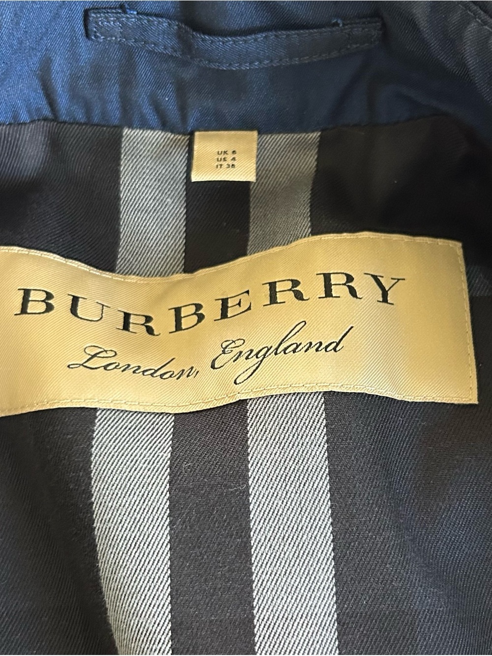 Burberry Navy Double-Breasted Cotton Trench Coat with Belt - Picture 3 of 7
